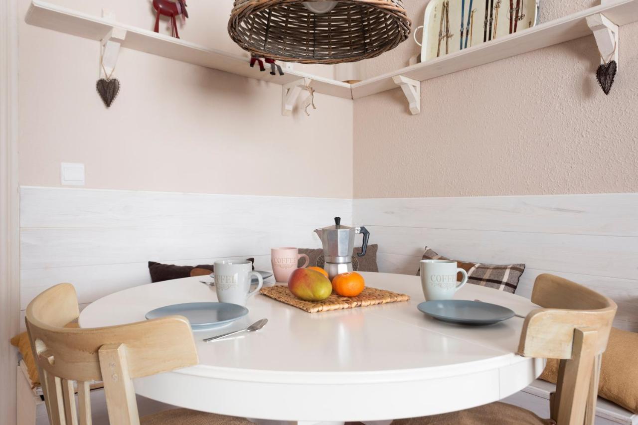 Musales ☆ Apartamento Para 4 Personas Con Ascensor Apartment Sallent De Gallego Exterior photo